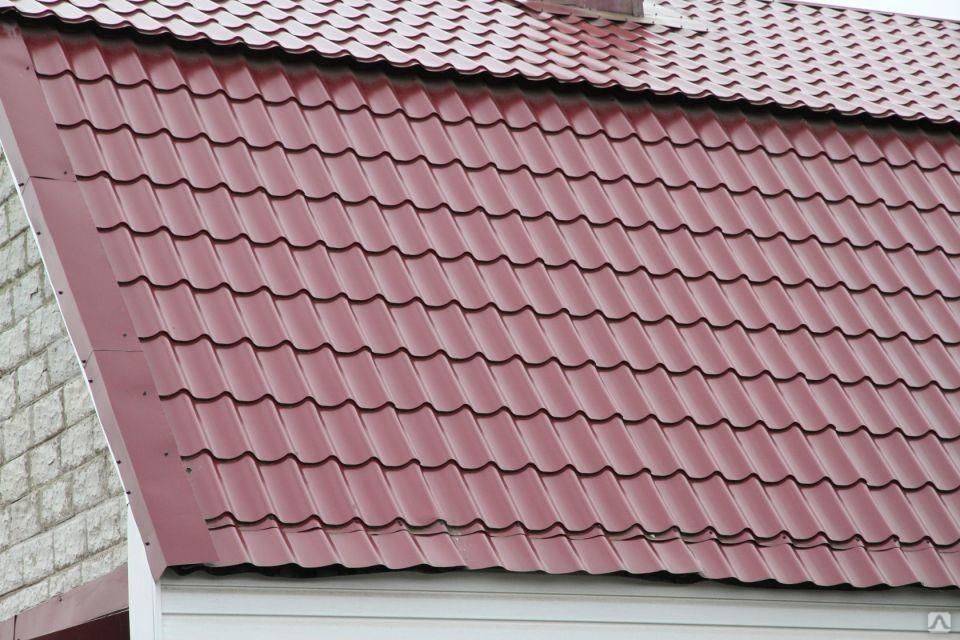 Из какого вида металлочерепицы кроют крыши дома, рекомендуемые цвета, фото