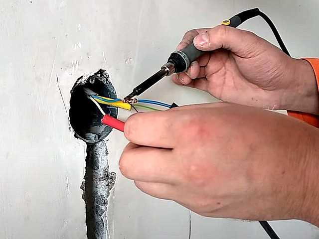 Как перенести выключатель в другое место своими руками?