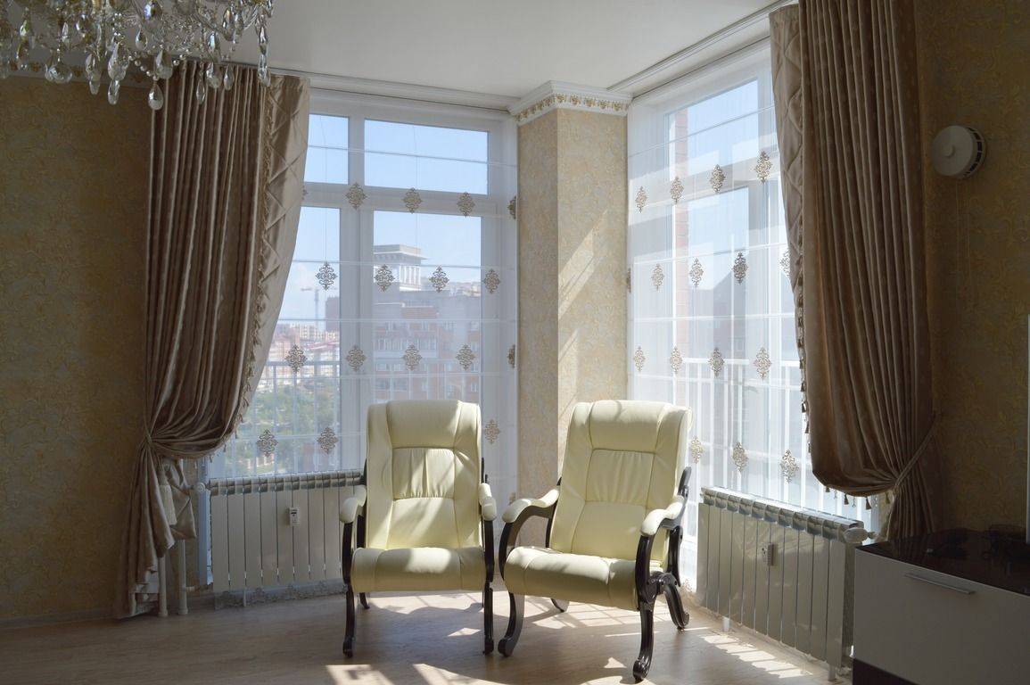 Занавески и шторы для панорамных окон: красота и анонимность вашего неповторимого жилища