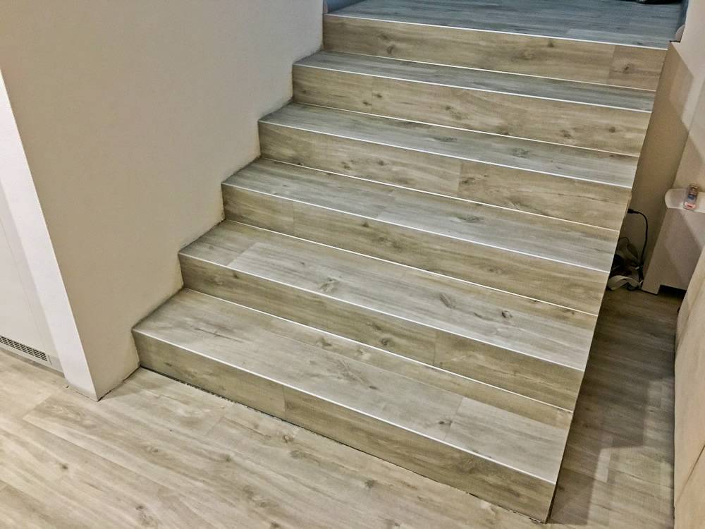 Отделка лестницы ламинатом своими руками | homelifehack.ru