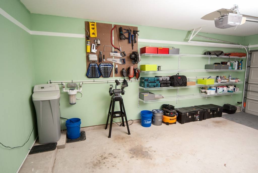 Обустройство гаража: 50 фото реализаций мужской мечты без затрат