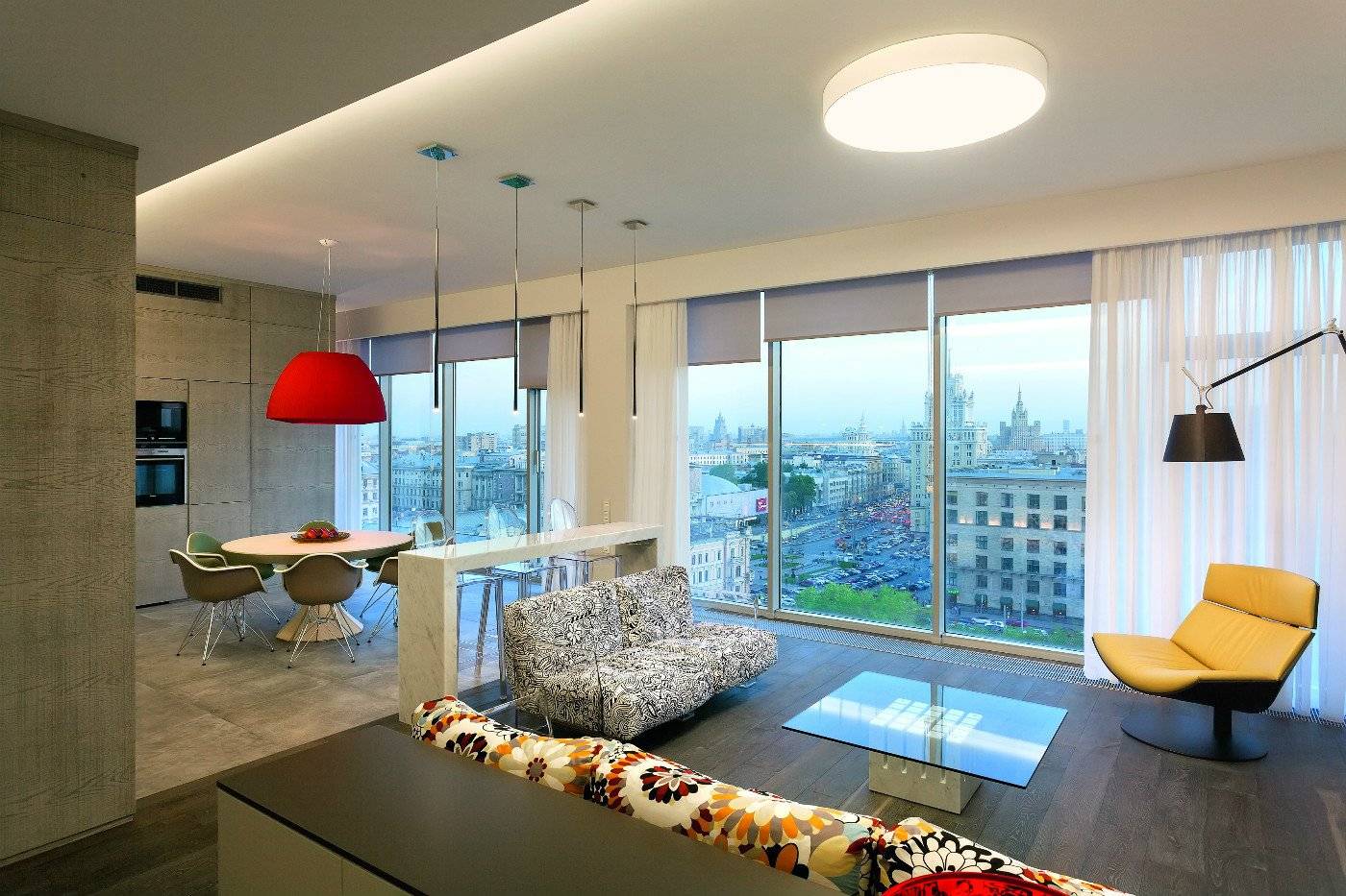 Шторы в кухню-гостиную: современный дизайн занавесок, как выбрать на два окна