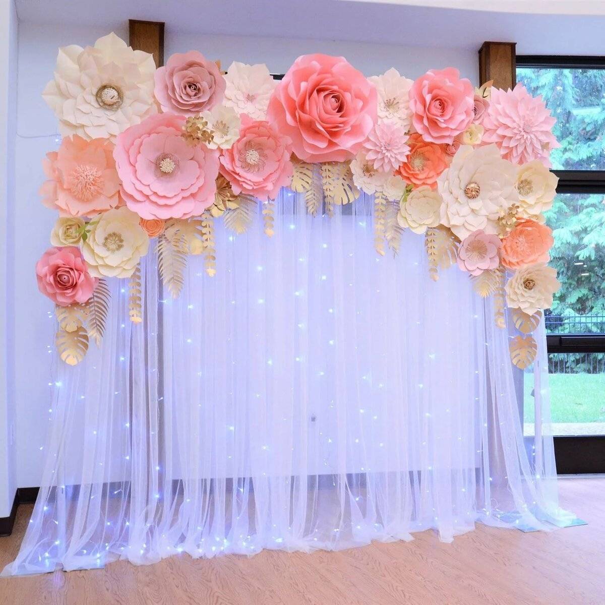 Декор свадьбы бумажными цветами