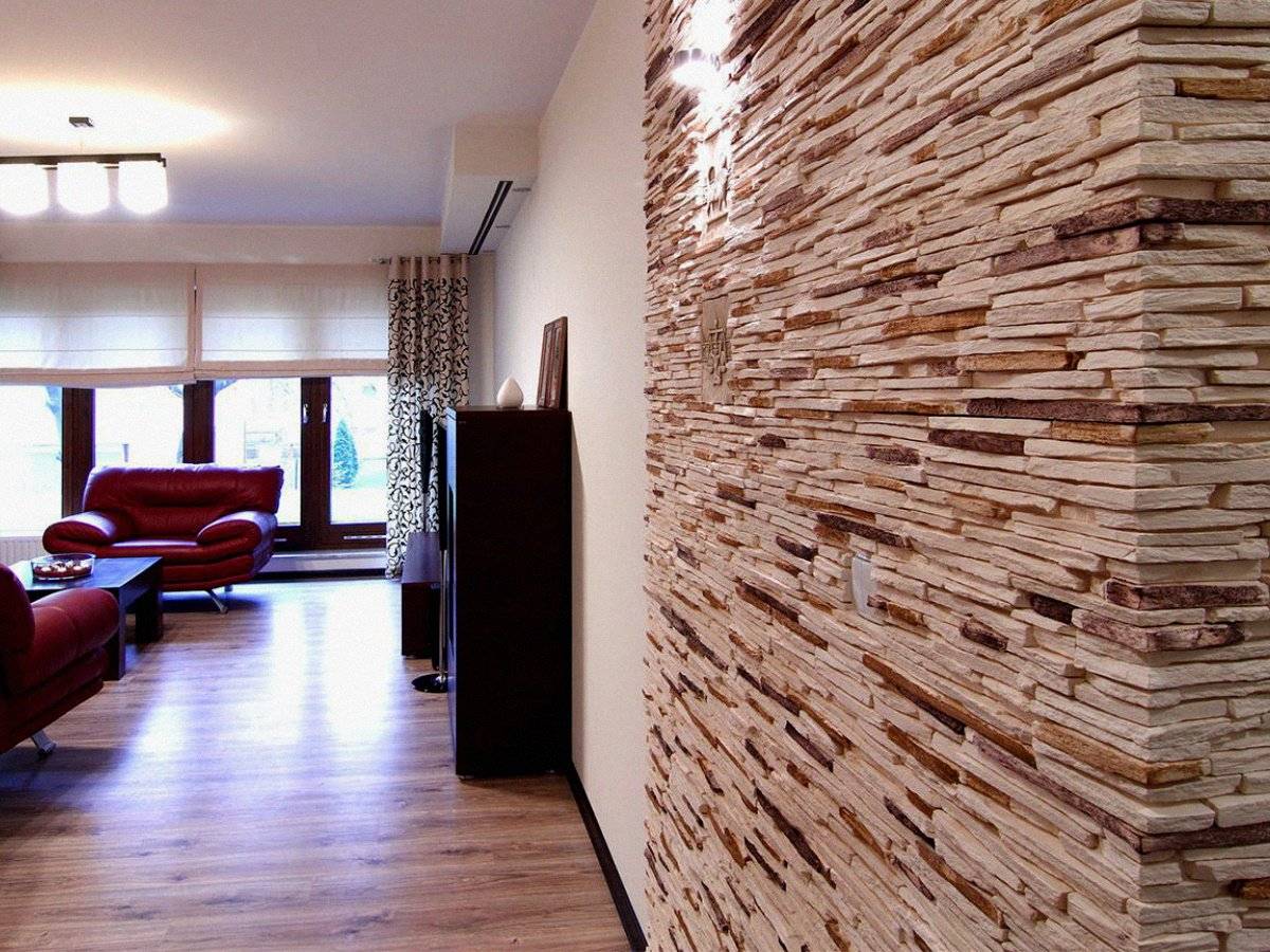 Искусственный камень в интерьере прихожей, кухни, спальни, лоджии: фото + инструкция по декорированию стен