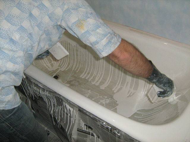 Реставрация ванны жидким акрилом: рассмотрим недостатки и преимущества данного метода