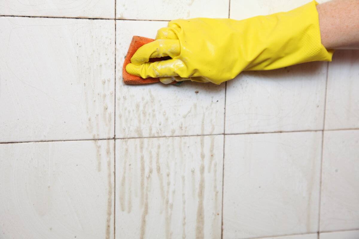 Как очистить швы между плиткой в ванной, на кухне или на полу