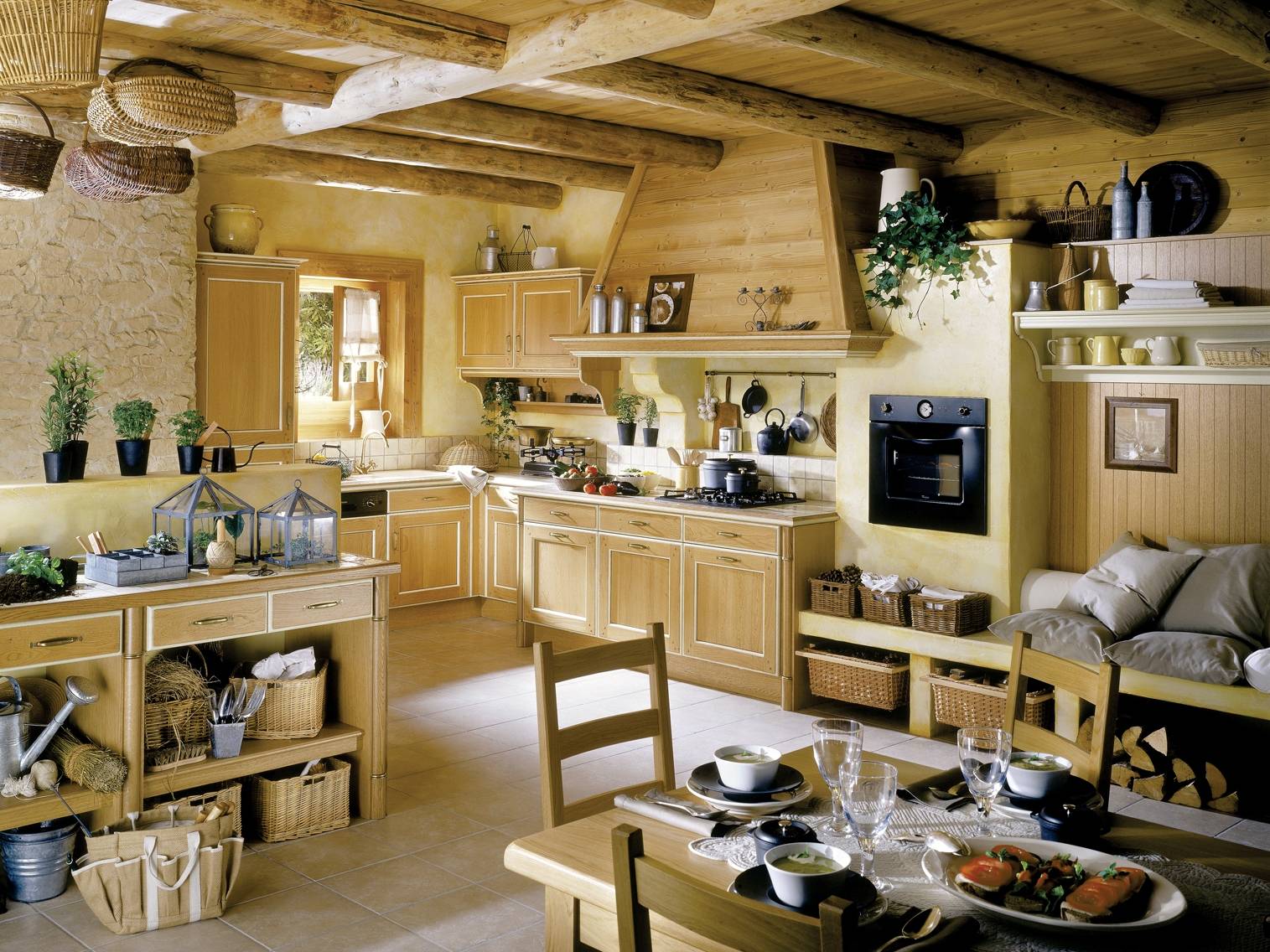 Кухня в стиле кантри фото интерьер в загородном доме