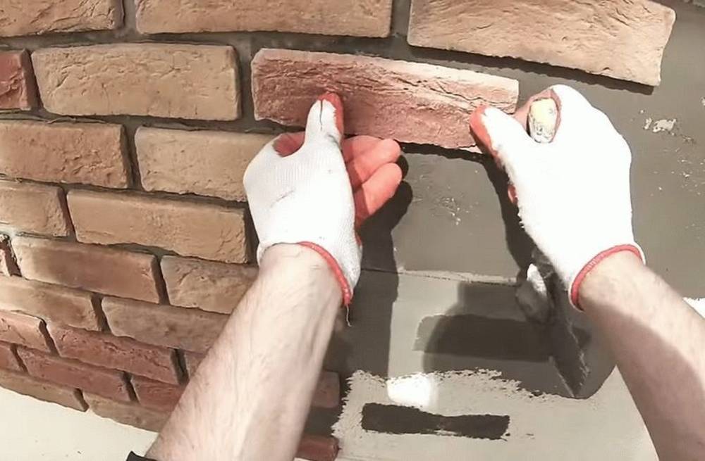Инструкция по отделке бетонного цоколя искусственным камнем