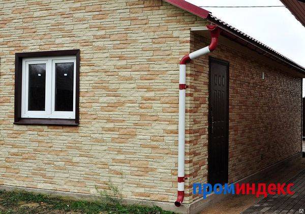 Металлический и виниловый сайдинг под камень: 10 преимуществ
