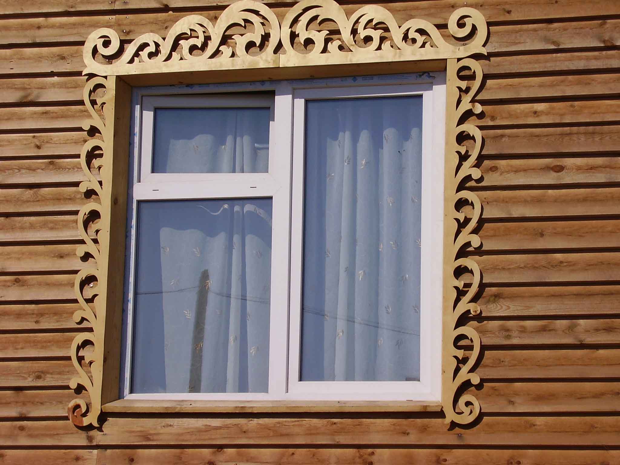 Резные наличники на окна в деревянном доме, как сделать красивые оконные узоры фото, шаблоны, инструкции