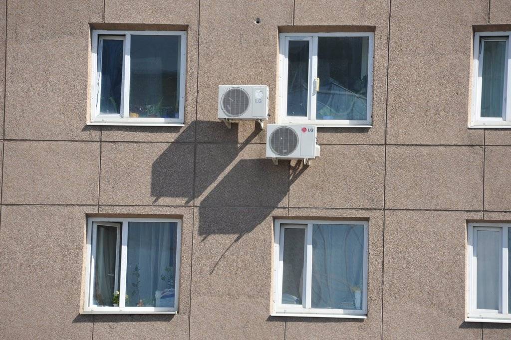 Как согласовать установку кондиционера на фасад многоквартирного дома