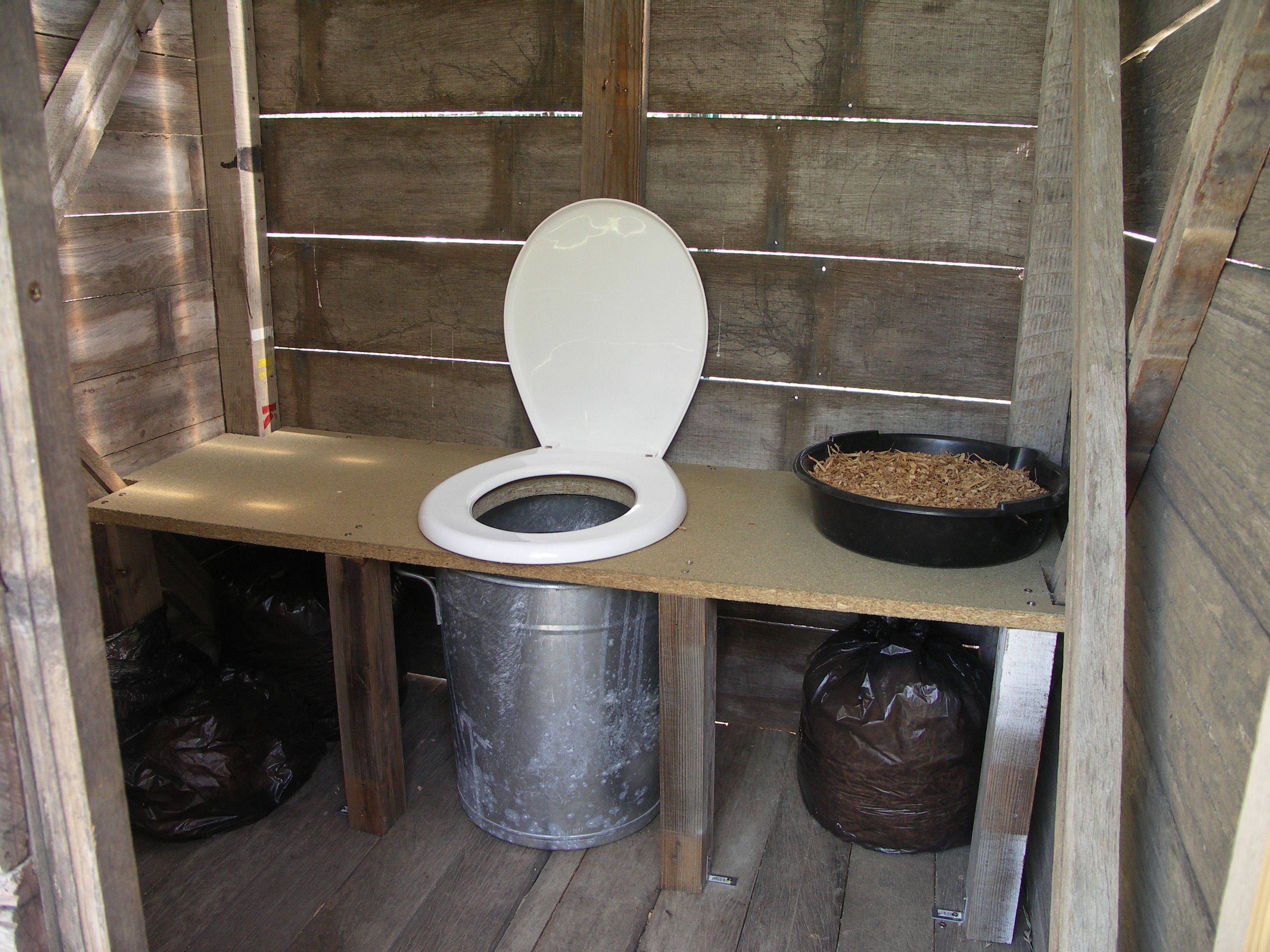 Дачный туалет с умывальником своими руками фото