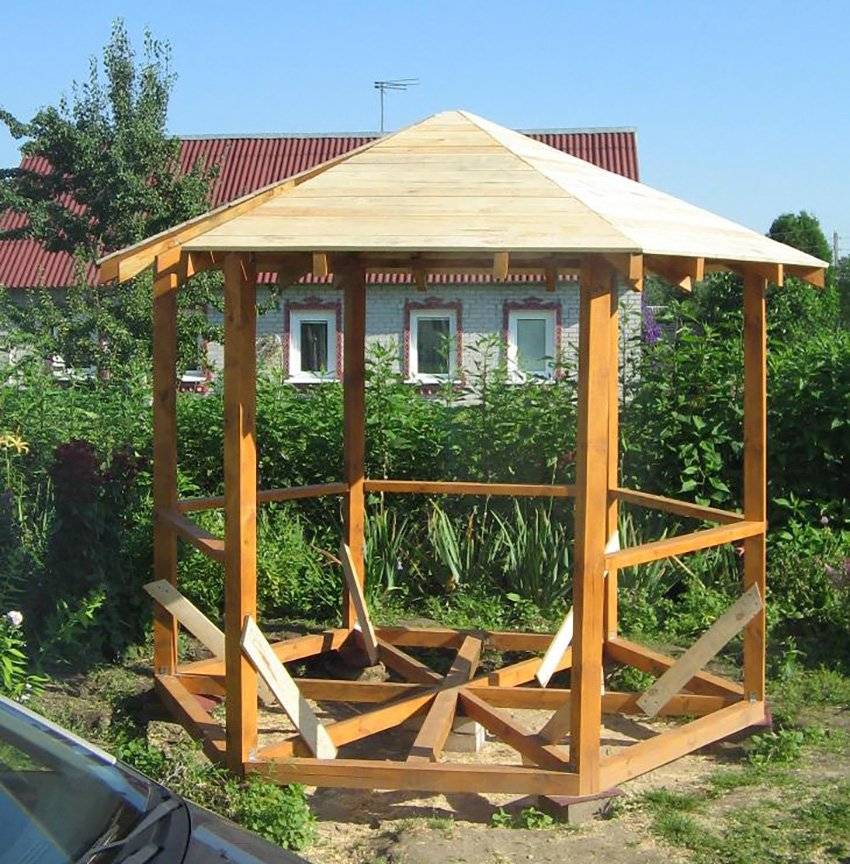 Беседка из дерева - пошаговый мастер класс и советы профессионалов как построить беседку (135 фото)